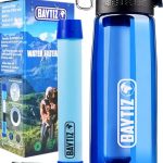 BAYTIZ ® Gourde Filtrante + Paille de Survie au Charbon Actif - Bouteille Filtre à Eau Nomade : Voyage Randonnée Trek Camping Kit Purificateur Réutilisable Plastique Sac Pluie Catastrophe