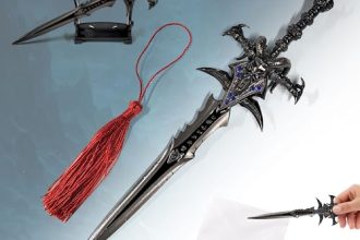 World of Warcraft- Frostmourne, ouvre-lettre en forme d'épée avec base, 22,5 cm, accessoire pour la maison et le bureau, cadeau et marchandise pour les fans et les collectionneurs